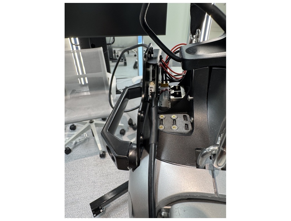 Right harness installation